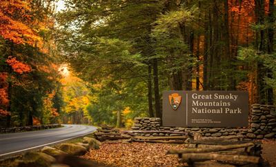 Parkeingang zu den Great Smoky Mountains